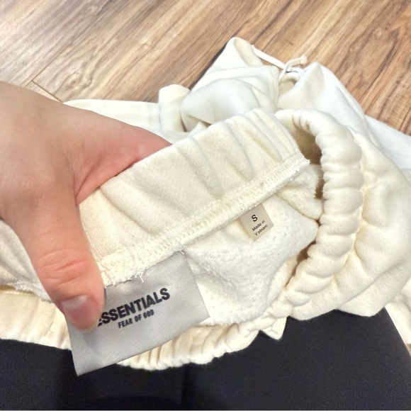 Essentials Fear of God Men's Casual Jogger Sweatpants Pants - Cream - Picture 6 of 6